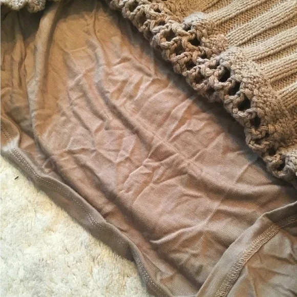 Splendid Taupe Knit Women's Sweater Size Medium - Picture 4 of 4